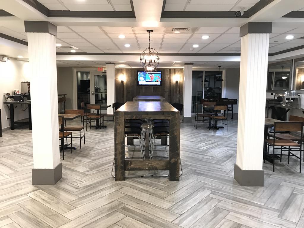 Cresthill Suites Suny University Олбани Екстериор снимка