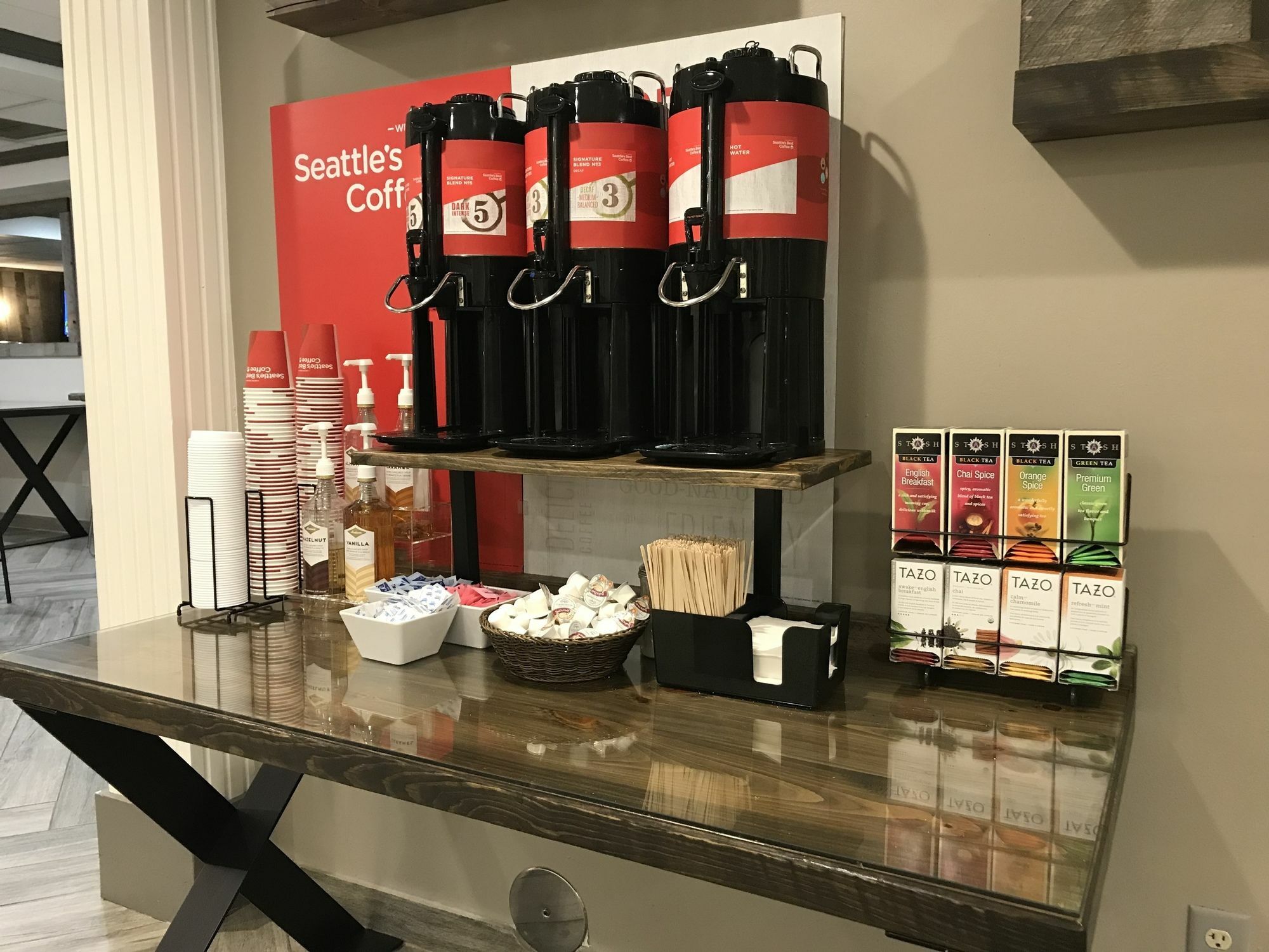 Cresthill Suites Suny University Олбани Екстериор снимка