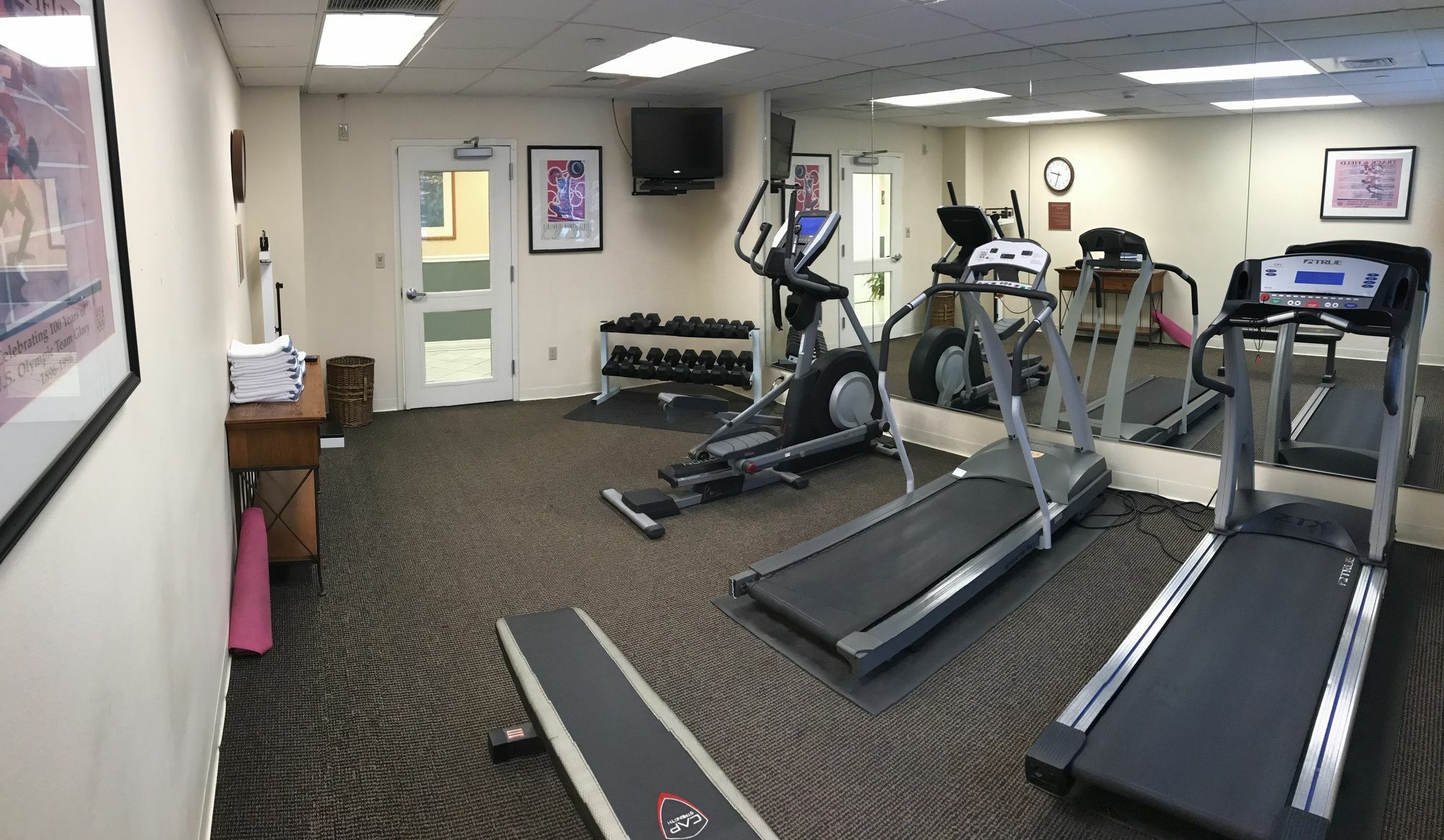 Cresthill Suites Suny University Олбани Екстериор снимка