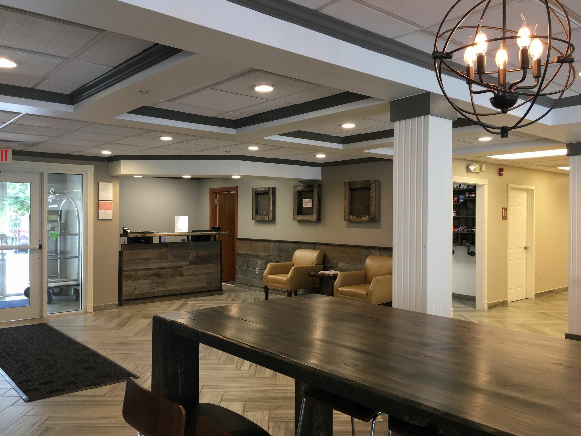 Cresthill Suites Suny University Олбани Екстериор снимка