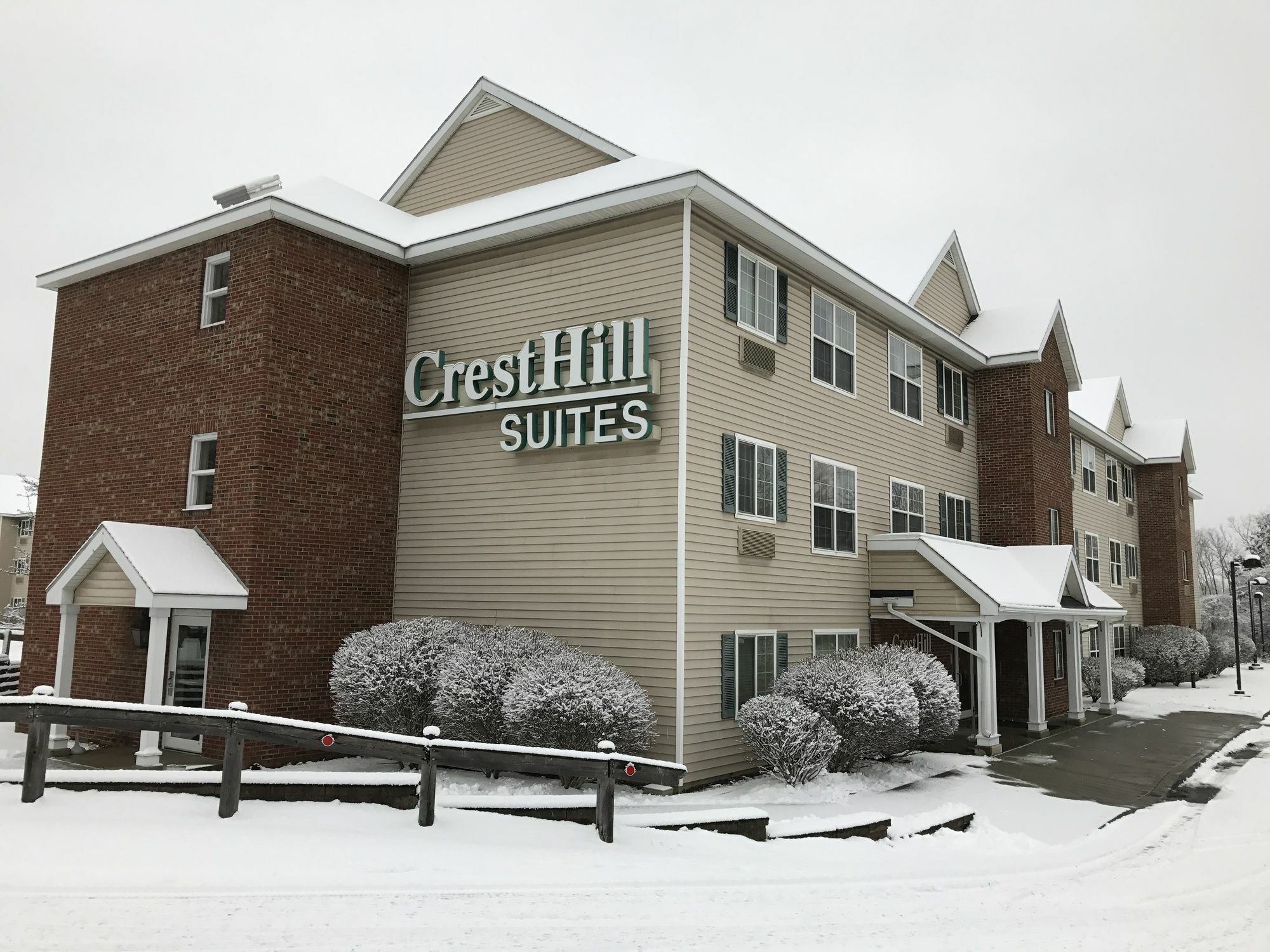 Cresthill Suites Suny University Олбани Екстериор снимка